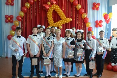 Аркадий Швецов пожелал успехов выпускникам