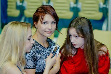 Депутаты поздравили «золотую» молодежь Оренбуржья