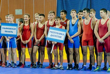 Оренбуржье собрало сильнейших борцов