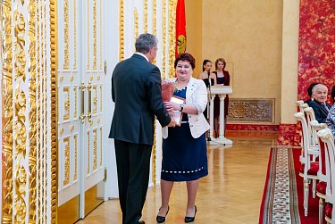 Сергей Грачев поздравил лучших педагогов Оренбуржья