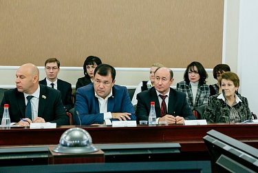 На заседании бюджетного комитета