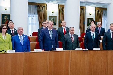 На заседании Законодательного Собрания области