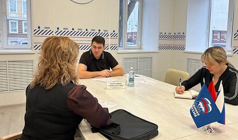 Депутат помогает восстановить электричество и разрешить конфликт