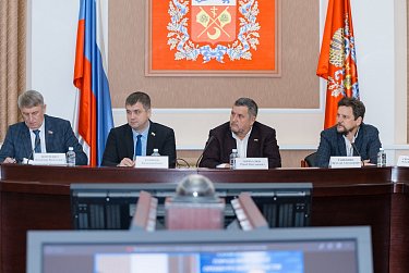 О бесплатных земельных участках и капремонте в многоквартирных домах