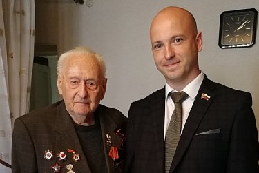 Накануне Дня Победы