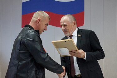 Иван Дикман поздравил коллектив Бузулукского дорожного управления с профессиональным праздником