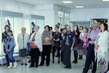 Оренбургский пуховый платок – визитная карточка нашего края