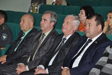 Работников автотранспортной сферы Орска отметили наградами