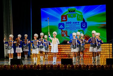 Олег Димов: «В системе дополнительного образования Оренбуржья трудятся профессионалы, патриоты своего дела»