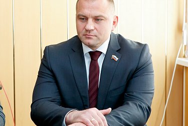 Депутаты провели День информации в Красногвардейском районе