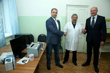 Помощь сельскому здравоохранению