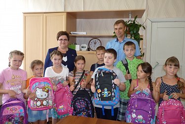 Депутаты пожелали хороших отметок