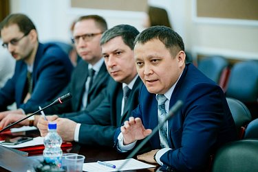 О вопросах ЖКХ - за "круглым столом"