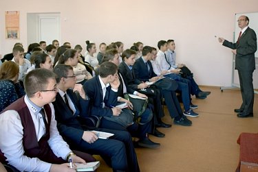 Сергей Романенко провел экологический урок