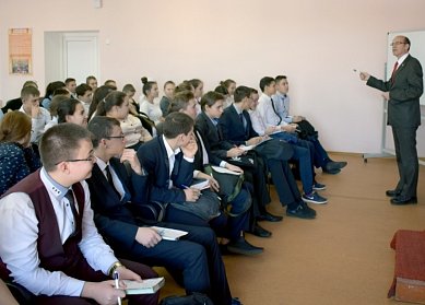 Сергей Романенко провел экологический урок