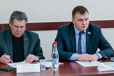 О назначении представителями общественности в квалификационной коллегии судей