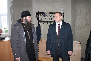 Новогодние гостинцы для сельской детворы