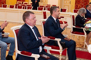 За значительный вклад в содействие СВО