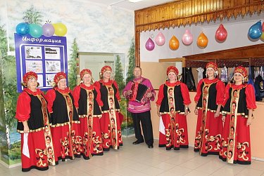 В Красногвардейском районе открылся обновленный школьный спортзал