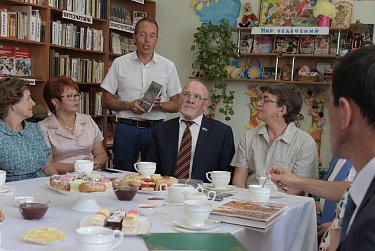 Памятник Гавриилу Державину открыли в родовом селе поэта 