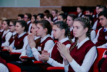 Геннадий Аверьянов: «Успешное развитие образования – основа социально-экономического прогресса»