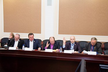 Александр Жарков провел заседание комитета по АПК