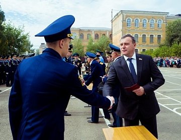 Олег Димов: «Оренбургские кадеты – достойные продолжатели традиций учебного заведения»