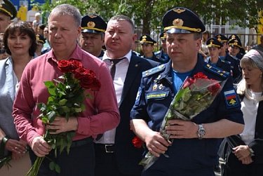 Великим героям – вечная память!