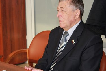 Как работают общественные палаты регионов?