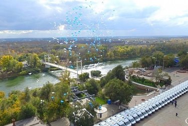 Примчатся по первому зову