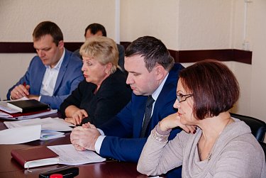 На повестке дня - законы экономической сферы