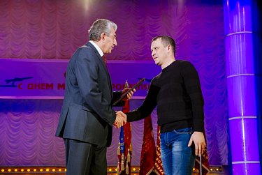 Сергей Грачев поздравил коллектив ПО «Стрела»