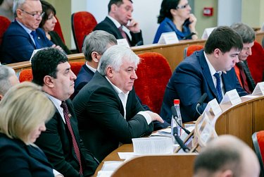 На заседании Законодательного Собрания