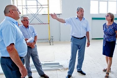 Спортзалы – не только для учащихся