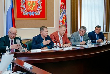 Александр Трубников: «Работа над бюджетом региона будет строиться в тесном взаимодействии депутатов и Правительства области»