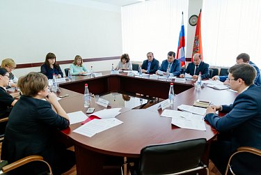 В рамках подготовки к очередному заседанию ЗС