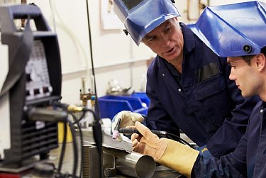 Депутаты поднимут вопрос нехватки рабочих кадров 