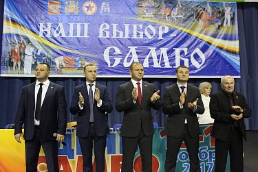 Всероссийский день самбо отметили первенством области