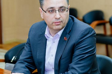 Олег Димов: «Депутаты от всех фракций должны работать единой командой»