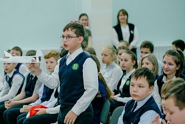 В Новый год – с радостью!