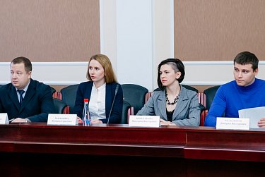 Идет подготовка к первому заседанию Молодежного парламента