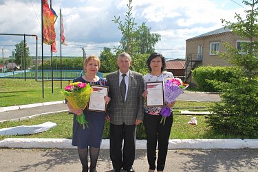 Депутаты поздравили социальных работников с профессиональным праздником