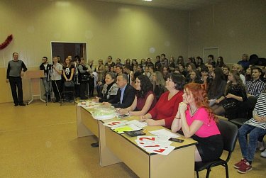 Клуб веселых и находчивых собирает друзей