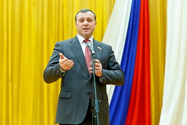 Депутаты провели День информации в Красногвардейском районе