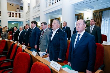 На заседании Законодательного Собрания области