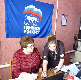 Депутаты провели приемы граждан