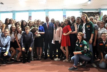 Олег Димов пожелал оренбургским студентам настойчивости и успешной сдачи сессии 