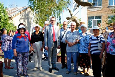 Андрей Аникеев: «Необходимо делать все, чтобы увековечить память героев, которые подарили нам мирную жизнь»