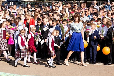 Олег Димов: «Сегодняшний радостный солнечный день открывает новый учебный год»