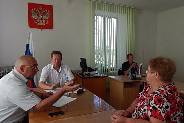 Евгений Малюшин провел прием граждан